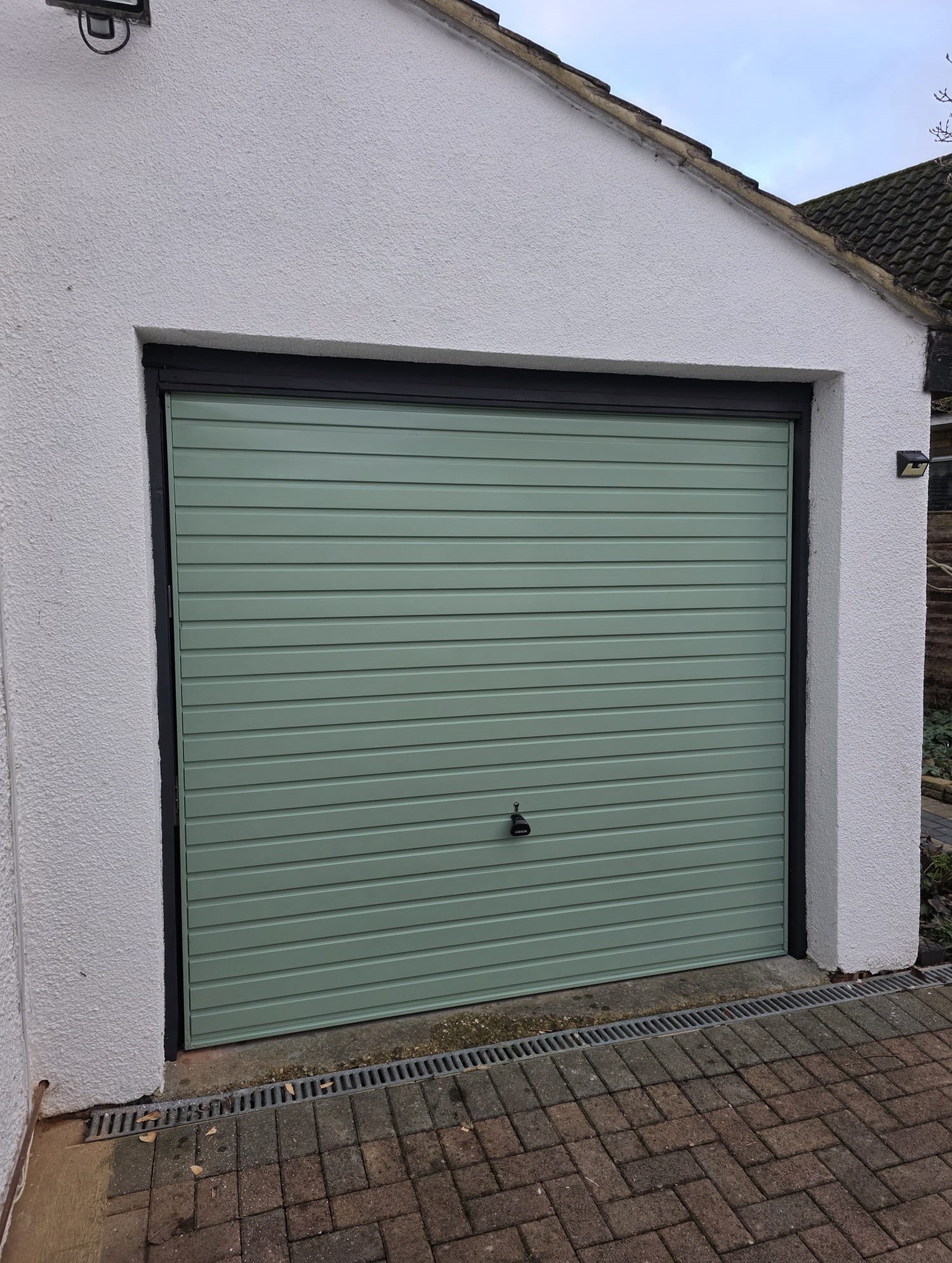 Garador Horizon up and over garage door Garador Horizon up and over garage door installed in St Albans